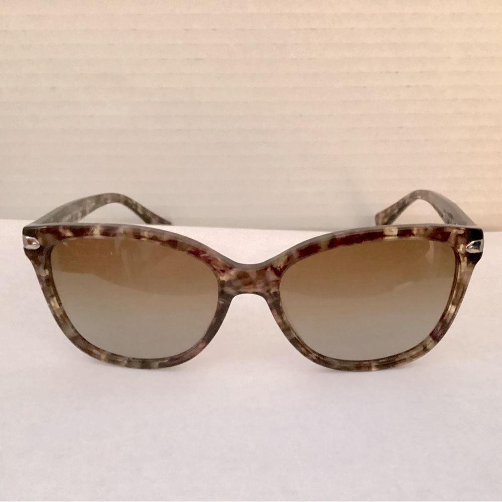 Stylish Coach  confetti Shell polarized Sunglasses